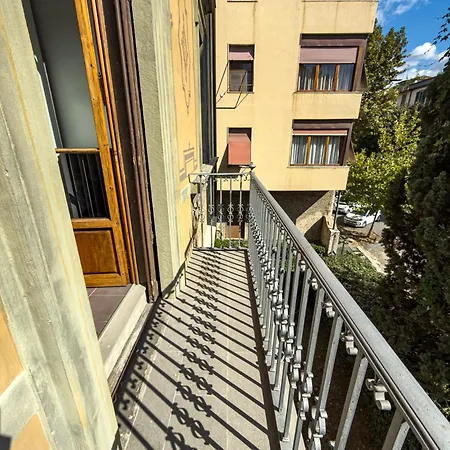 Viale Volta Authentic