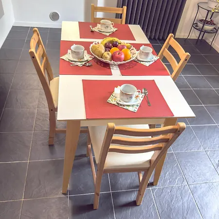 Viale Volta Authentic Appartement