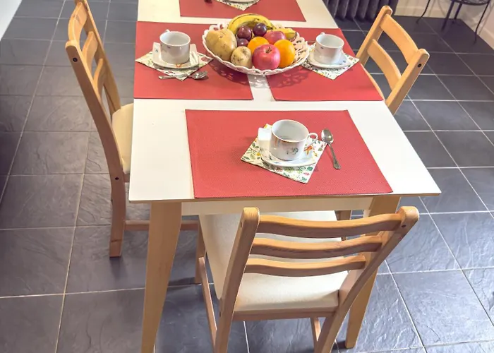 Viale Volta Authentic Daire