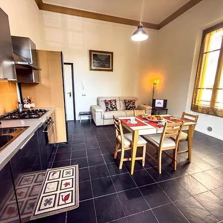 Viale Volta Authentic Florencia